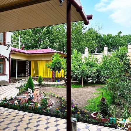 Sultan Saray Hostel Oş Exterior foto