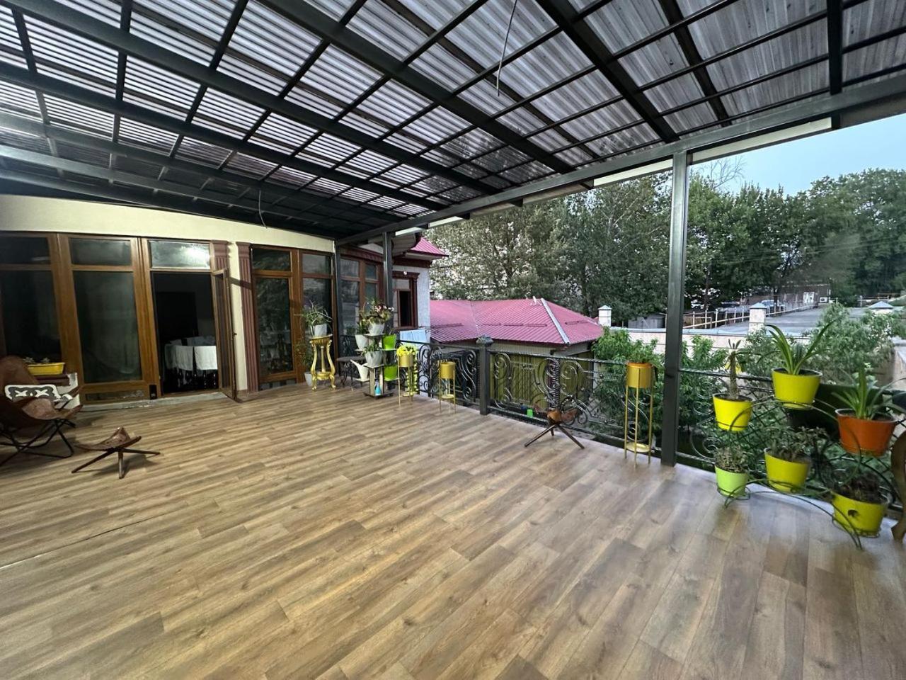 Sultan Saray Hostel Oş Exterior foto